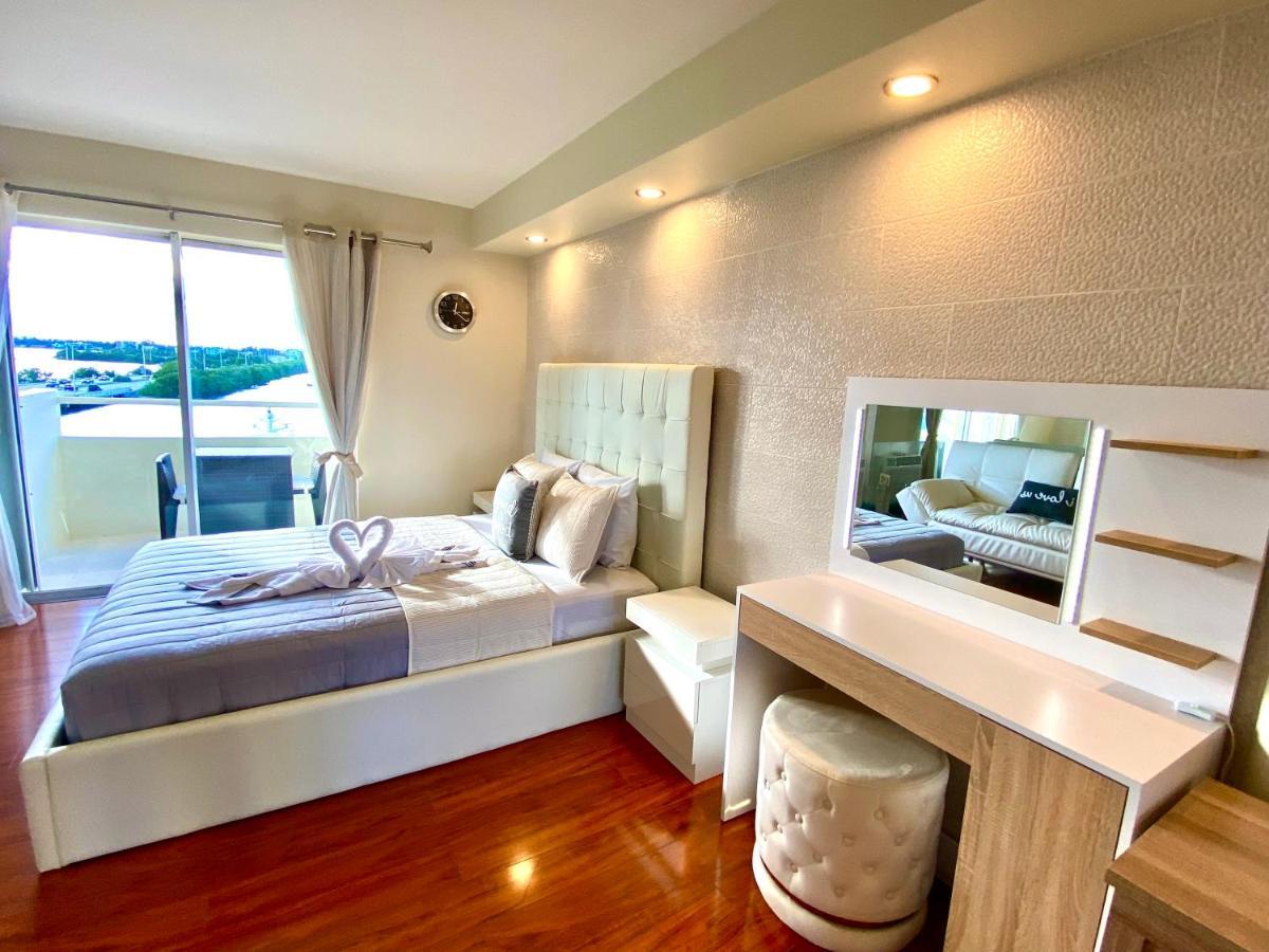 Modern Waterfront Apartment With Miami Skyline View, Free Parking 5 Mins Drive To ميامي بيتش المظهر الخارجي الصورة
