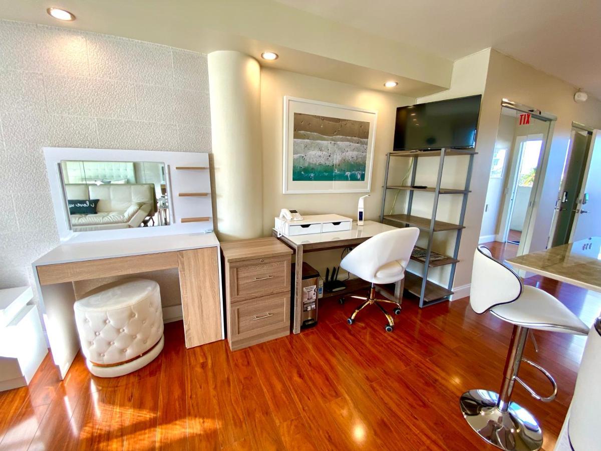 Modern Waterfront Apartment With Miami Skyline View, Free Parking 5 Mins Drive To ميامي بيتش المظهر الخارجي الصورة