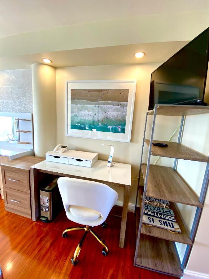 Modern Waterfront Apartment With Miami Skyline View, Free Parking 5 Mins Drive To ميامي بيتش المظهر الخارجي الصورة