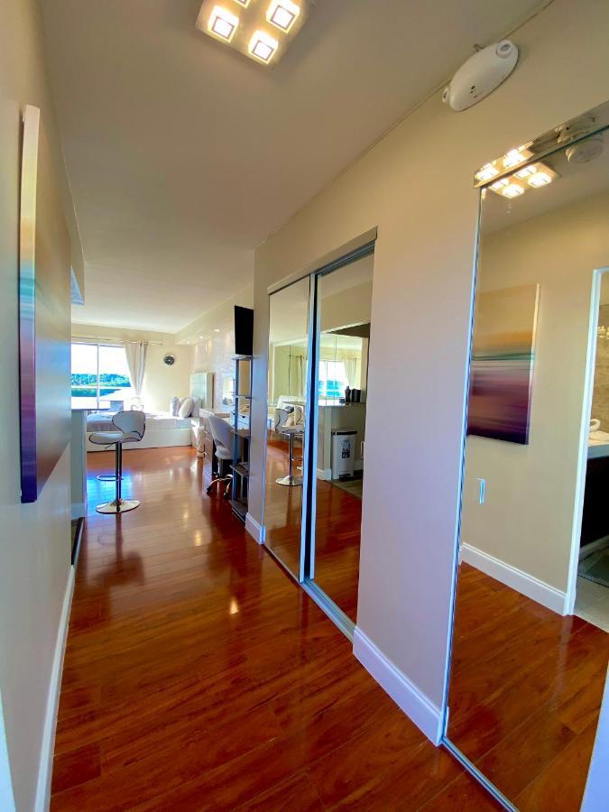 Modern Waterfront Apartment With Miami Skyline View, Free Parking 5 Mins Drive To ميامي بيتش المظهر الخارجي الصورة