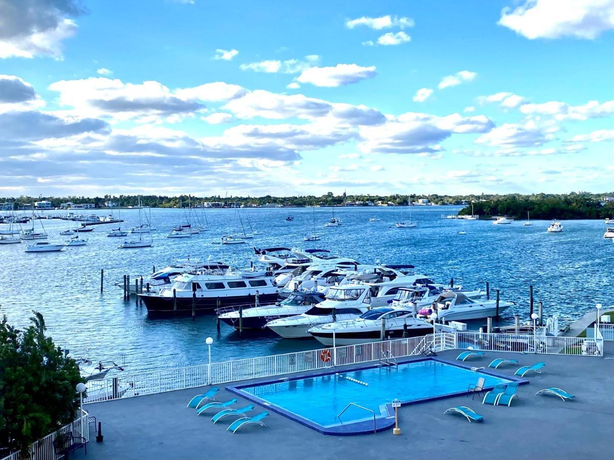 Modern Waterfront Apartment With Miami Skyline View, Free Parking 5 Mins Drive To ميامي بيتش المظهر الخارجي الصورة
