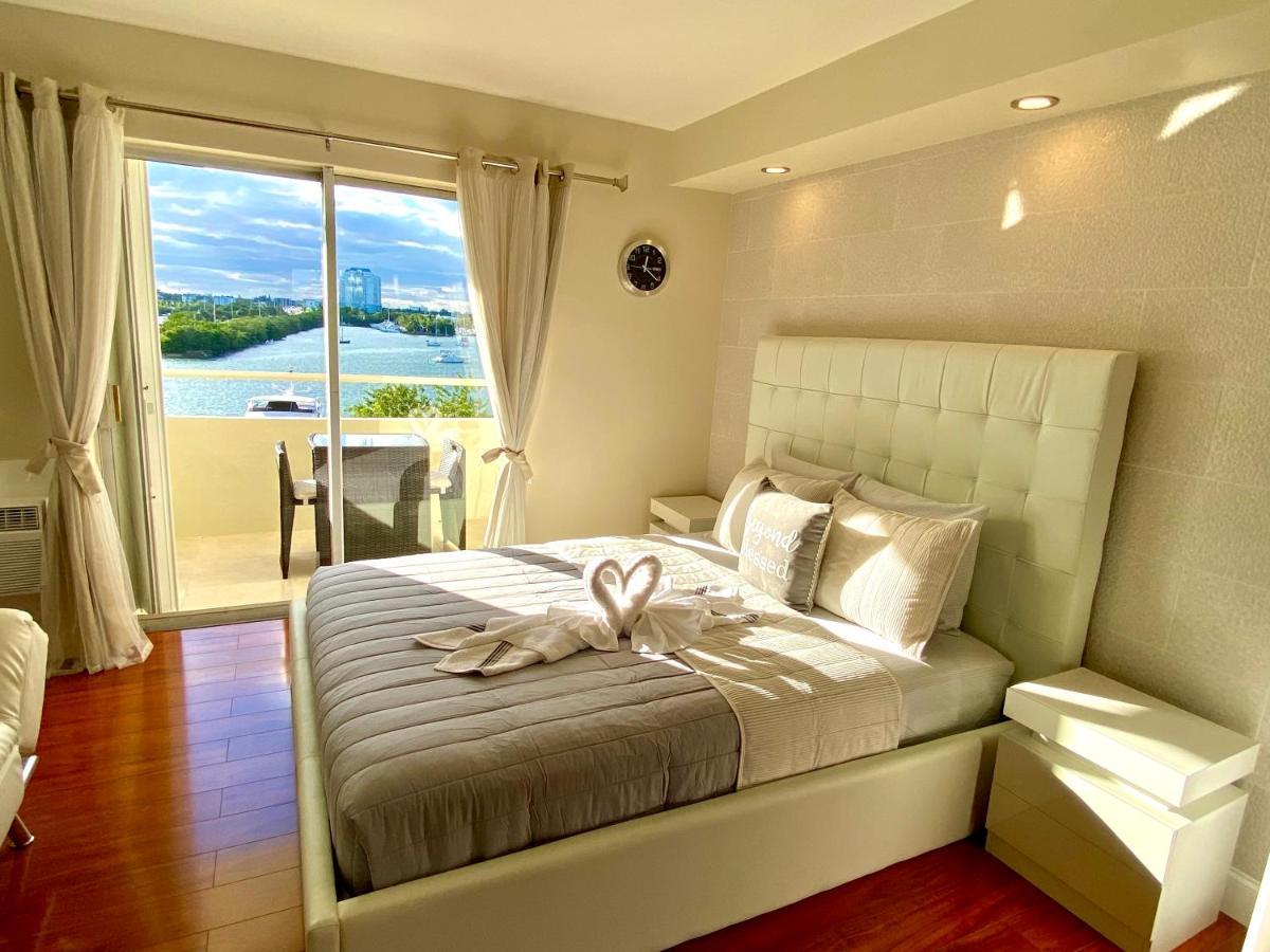 Modern Waterfront Apartment With Miami Skyline View, Free Parking 5 Mins Drive To ميامي بيتش المظهر الخارجي الصورة