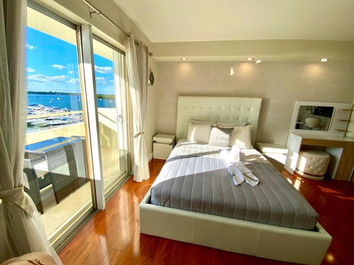 Modern Waterfront Apartment With Miami Skyline View, Free Parking 5 Mins Drive To ميامي بيتش المظهر الخارجي الصورة