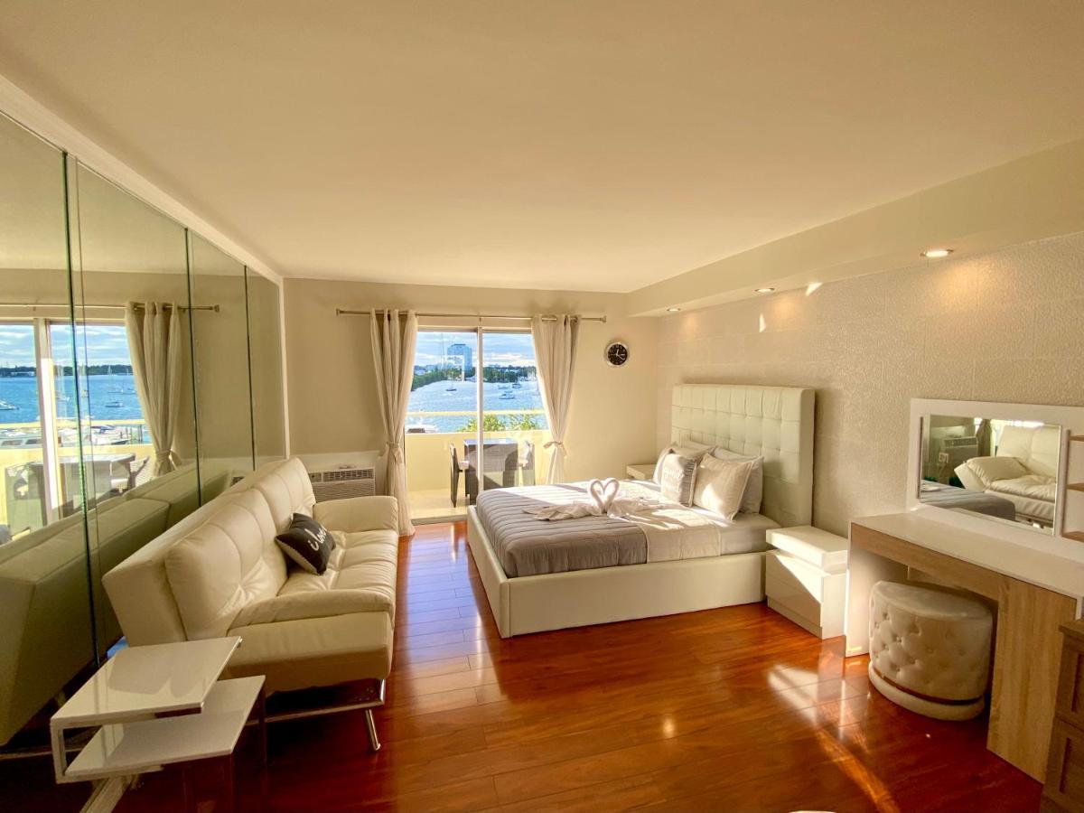 Modern Waterfront Apartment With Miami Skyline View, Free Parking 5 Mins Drive To ميامي بيتش المظهر الخارجي الصورة
