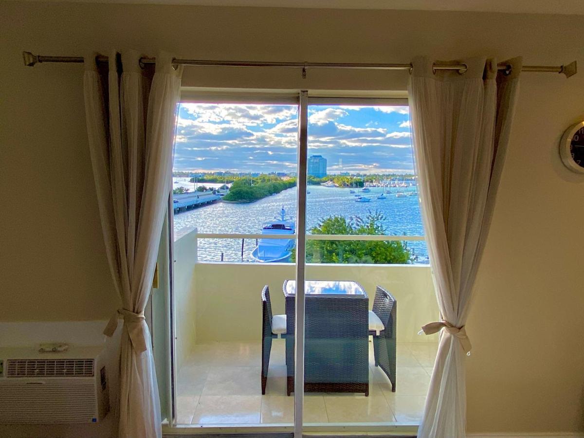 Modern Waterfront Apartment With Miami Skyline View, Free Parking 5 Mins Drive To ميامي بيتش المظهر الخارجي الصورة