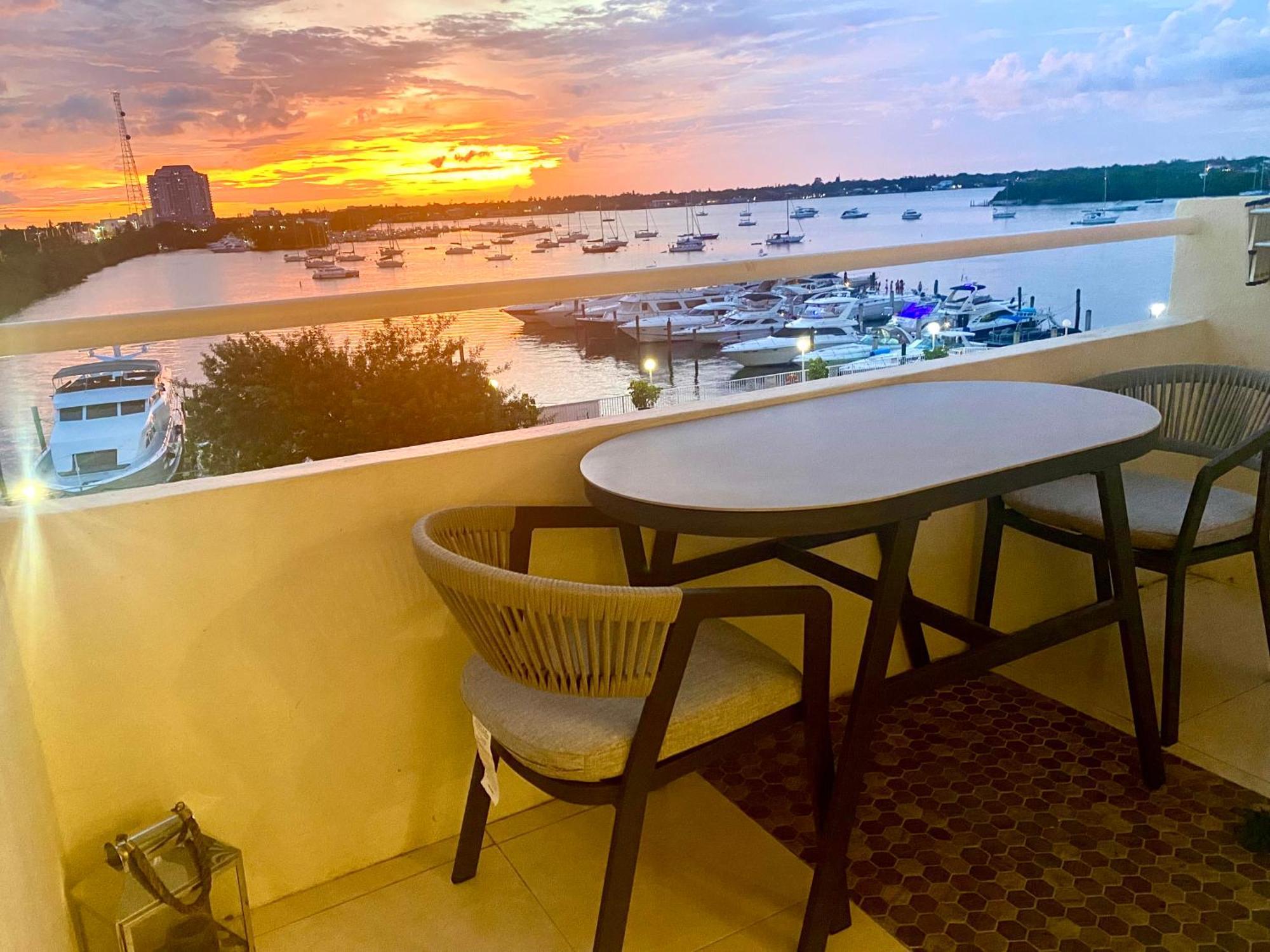 Modern Waterfront Apartment With Miami Skyline View, Free Parking 5 Mins Drive To ميامي بيتش المظهر الخارجي الصورة